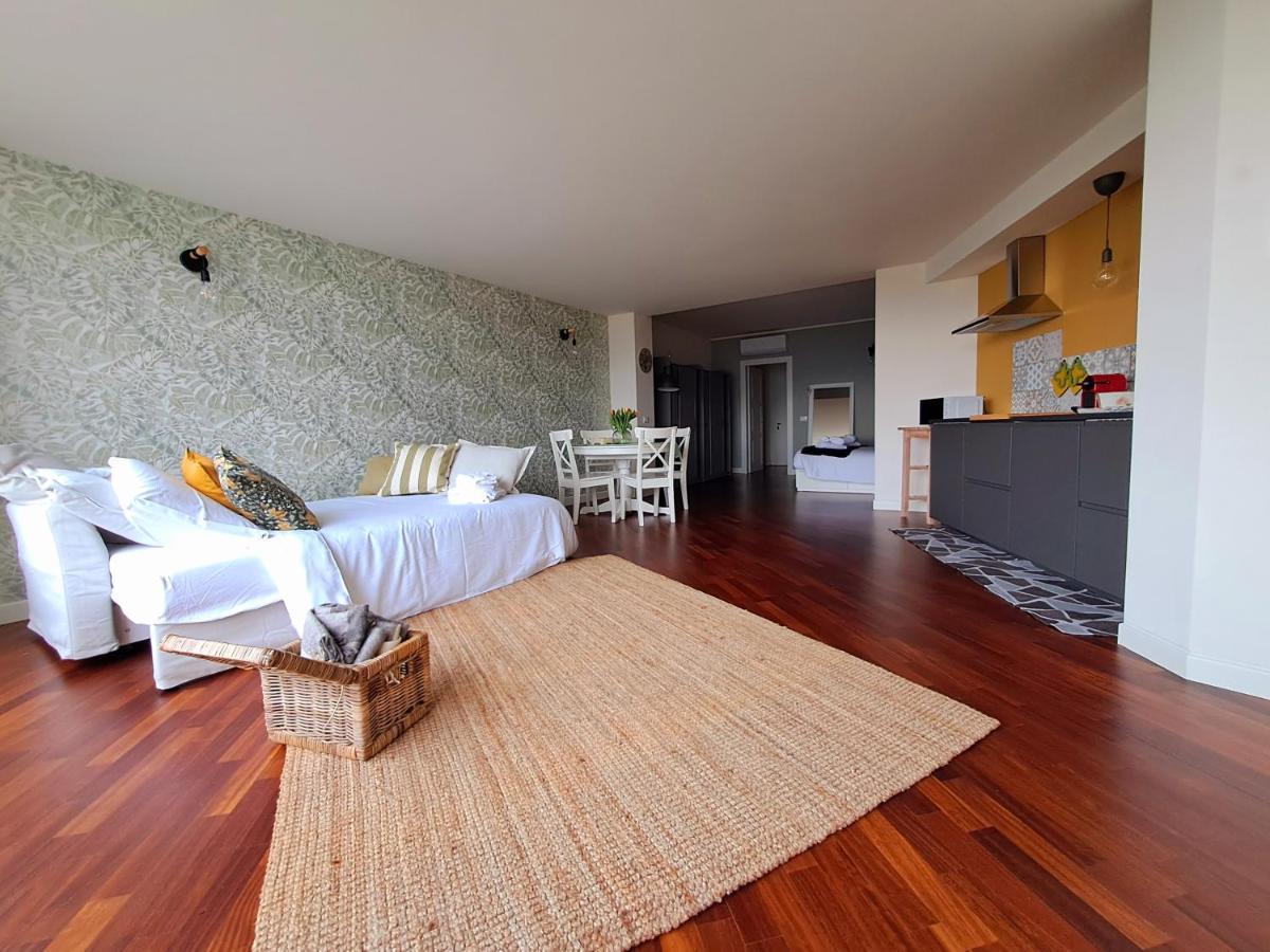 Aria Di Franciacorta Apartment Corte Franca Bagian luar foto